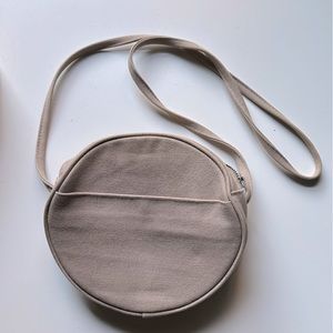 Baggu beige side bag